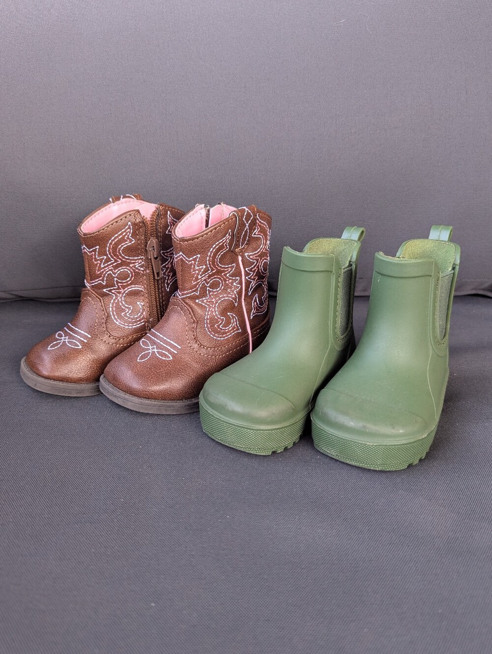 Lot Of 2 Bearpaw Rain Boots & Cowgirl Boots Size 3 Baby/Toddler